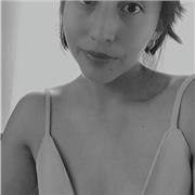 Hola, soy Irene, soy Psicóloga Clínica y hablo Español nativo